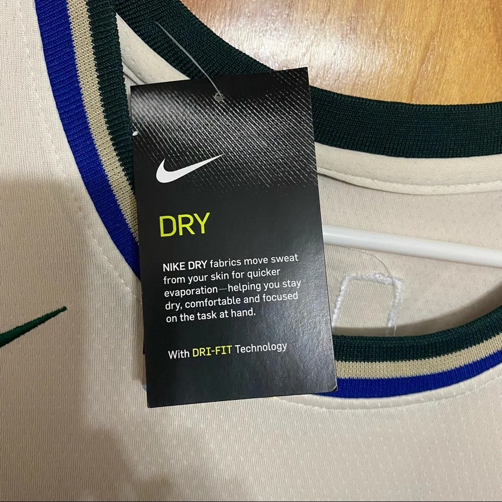 NWT Cream City Milwaukee Bucks Jersey w/ Harley-Davidson & Nike Logos - Picture 9 of 11